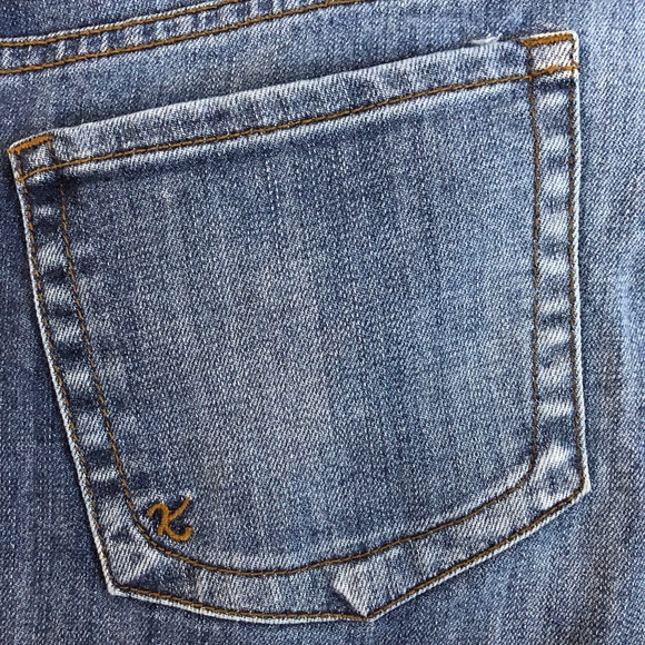 Kut from the Kloth Boyfriend Jeans. Blue. Size 8 - Picture 6 of 8